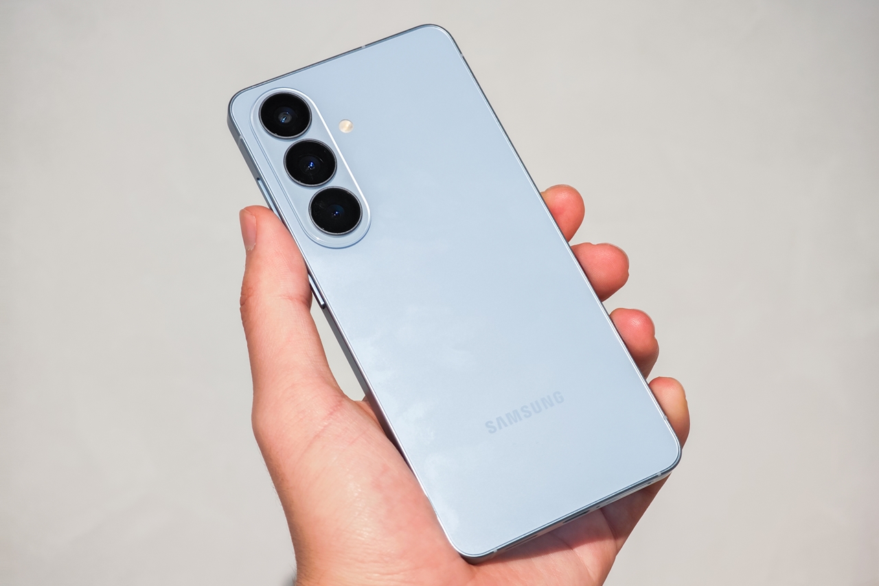 auに乗り換えで「Galaxy S26」割引増額、2年で実質8900円