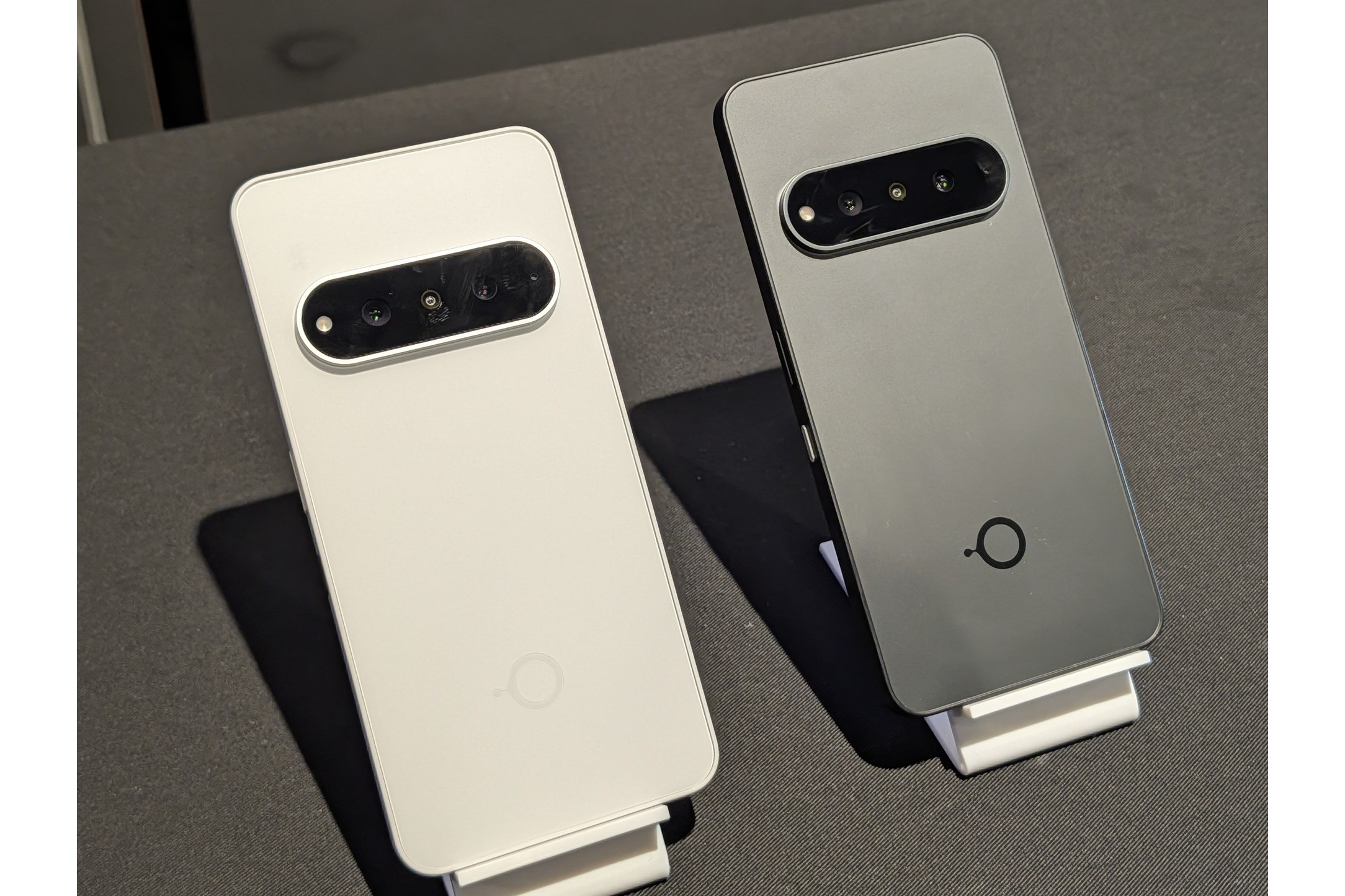 [石川温の「スマホ業界 Watch」]ソフトバンク「Natural AI Phone」から見えた"AIスマホ"の可能性と課題