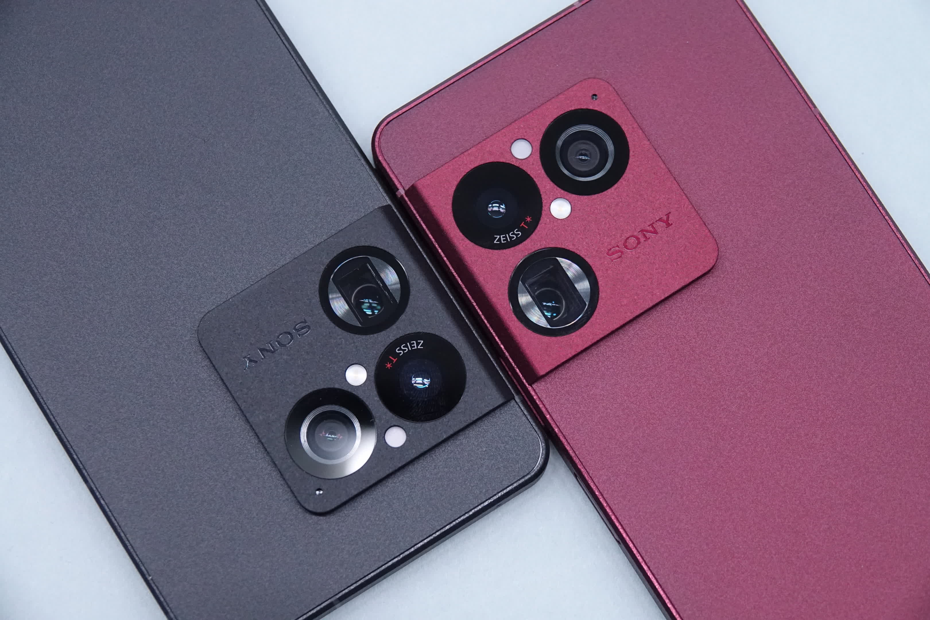 ソフトバンクから、「Xperia 1 VIII」6月11日発売 2年で実質16万円