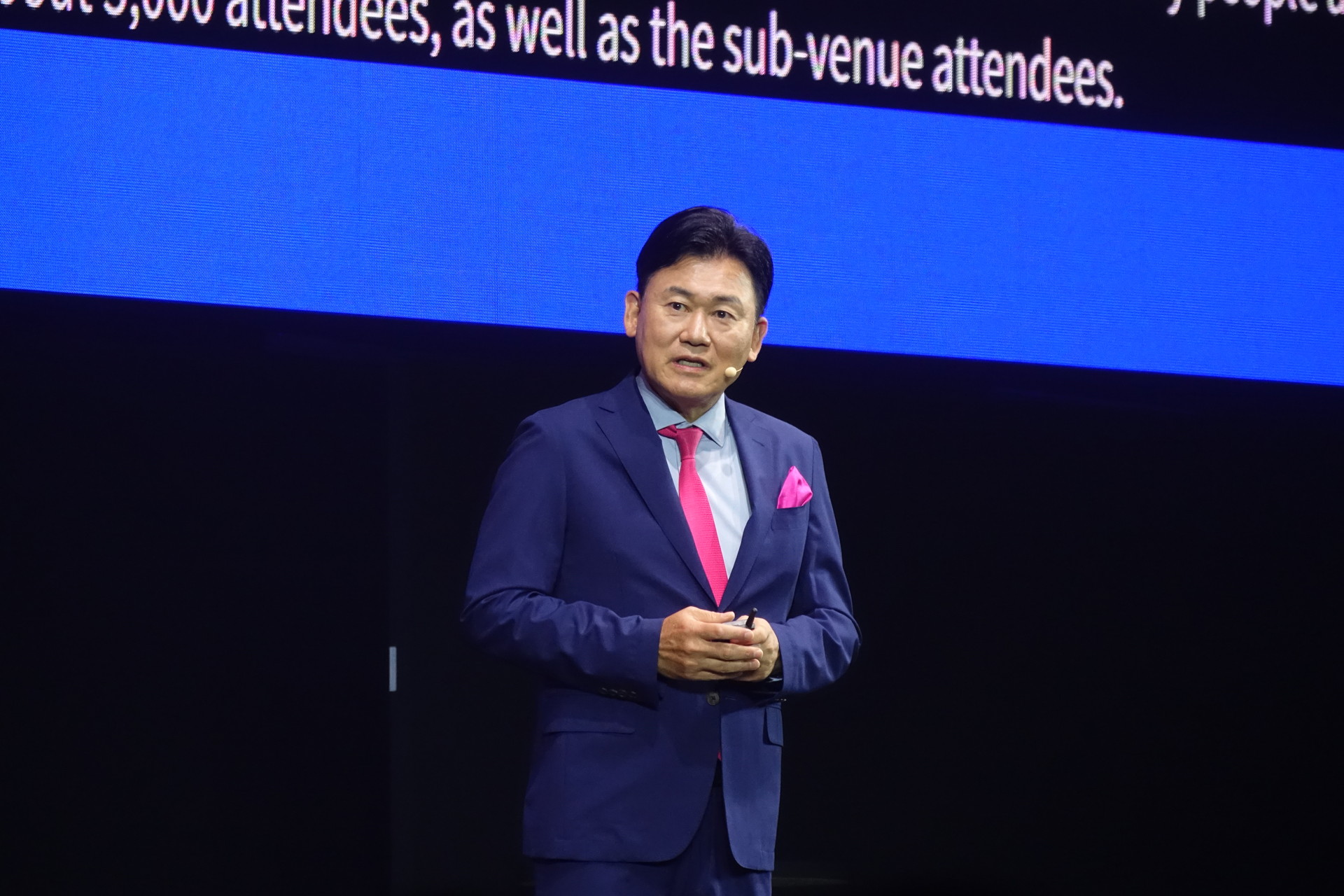 楽天モバイル、auローミング「郊外継続」を三木谷氏があえて強調　Xに投稿